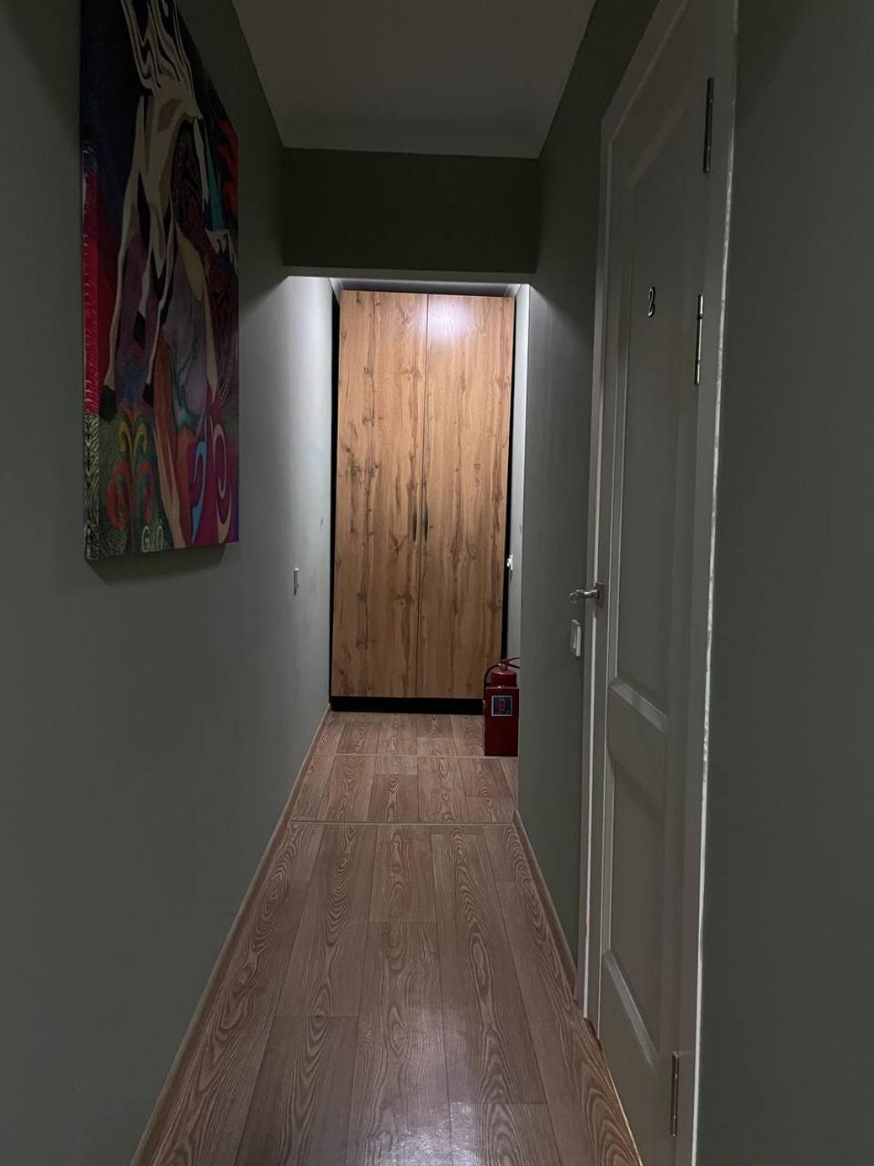 Hostel Nomad Alma-Ata Exteriör bild
